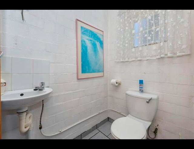 4 BEDROOM HOUSE FOR SALE IN WEST BEACH